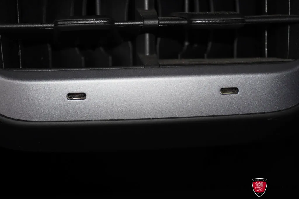 Tesla Model 3 photo 24