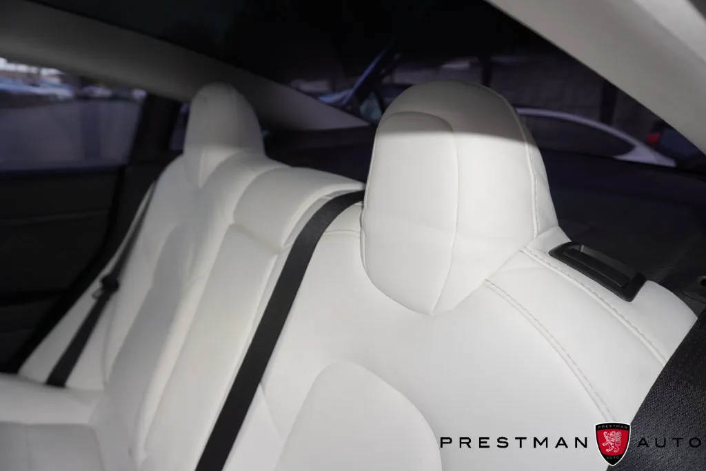 Tesla Model 3 photo 26