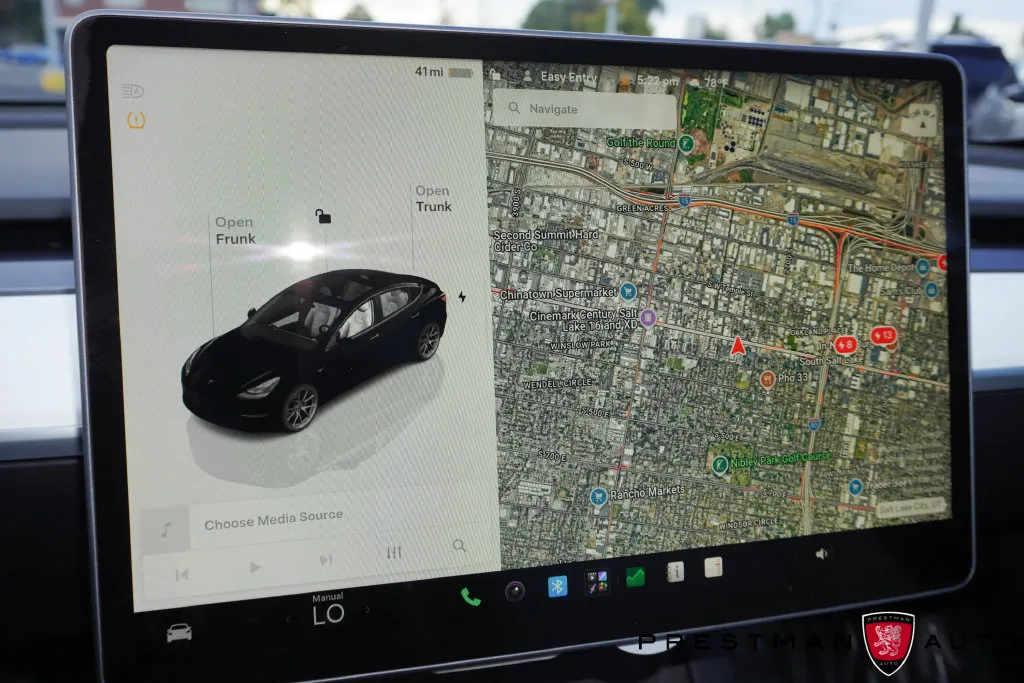 Tesla Model 3 photo 20
