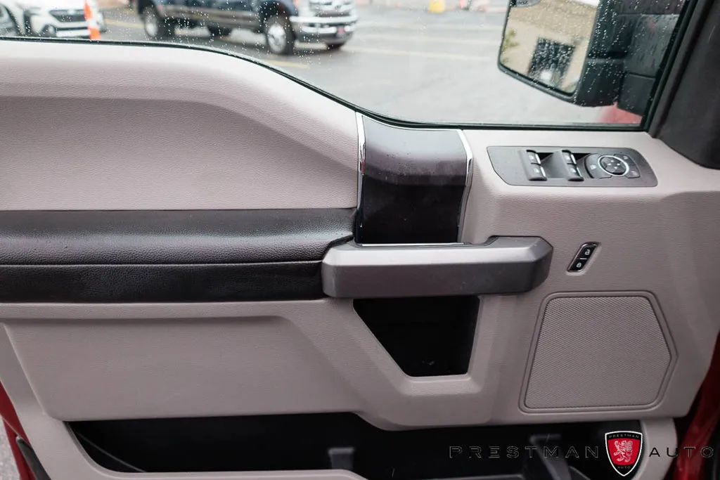 Ford F-150 photo 22