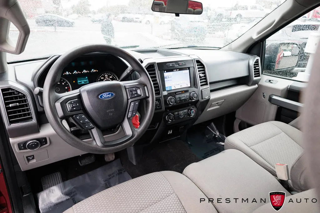 Ford F-150 photo 2