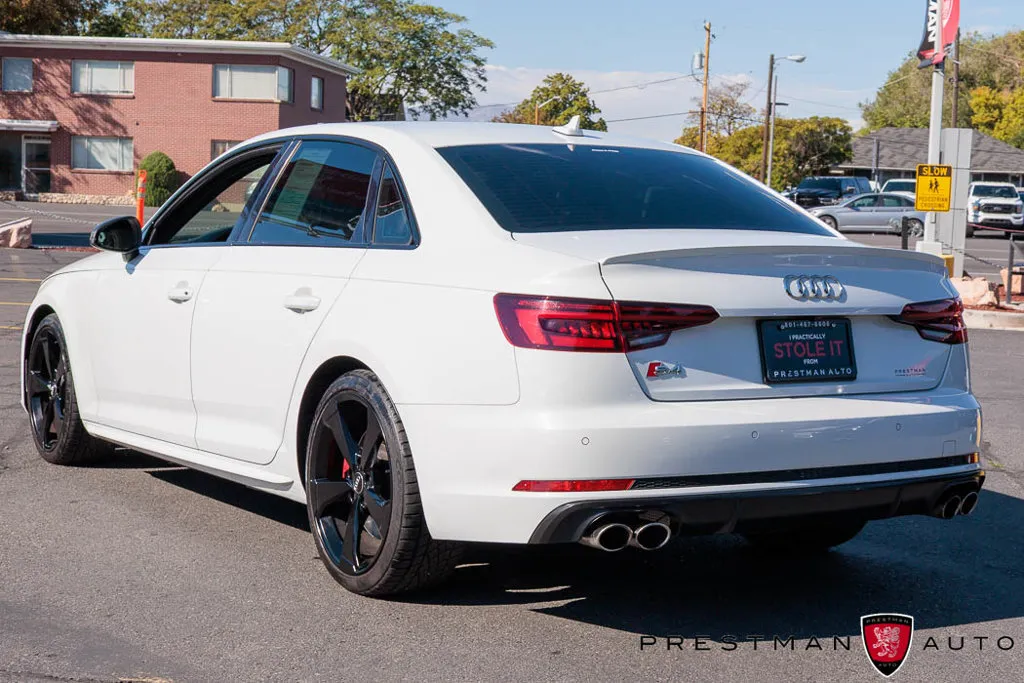 Audi S4 photo 16