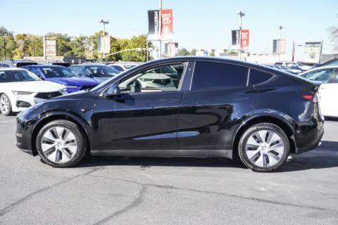 More photos of 2024 Tesla Model Y Long Range at Prestman Auto, UT