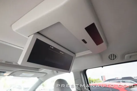 More photos of 2019 Toyota Sienna XLE Premium at Prestman Auto, UT