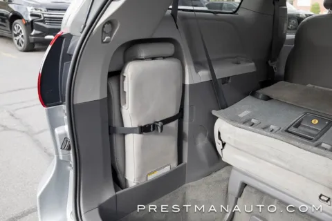 More photos of 2019 Toyota Sienna XLE Premium at Prestman Auto, UT