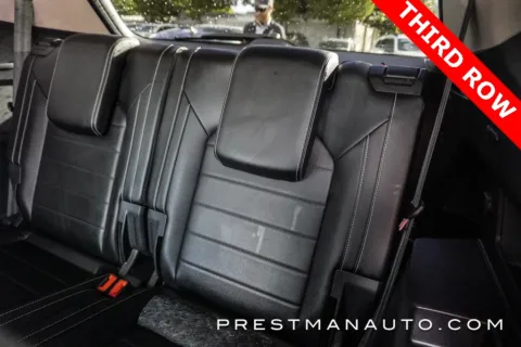 More photos of 2022 Volkswagen Atlas 3.6L V6 SEL Premium R-Line at Prestman Auto, UT
