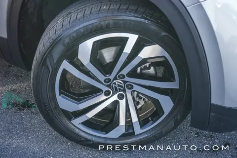 Photos of 2022 Volkswagen Atlas SEL for sale in Salt Lake City, UT at Prestman Auto