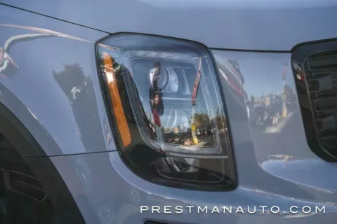 More photos of 2022 Kia Telluride SX at Prestman Auto, UT
