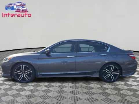 Photos of 2017 Honda Accord Sport SE Sedan 4D for sale in Plainville, MA at Interauto