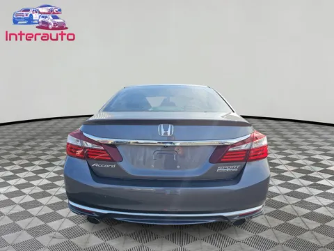More photos of 2017 Honda Accord Sport SE Sedan 4D at Interauto, MA