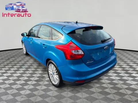 Another view of 2012 Ford Focus SEL Hatchback 4D for sale in Plainville, MA at Interauto