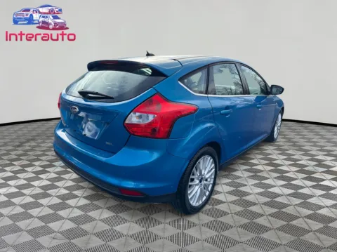 More photos of 2012 Ford Focus SEL Hatchback 4D at Interauto, MA