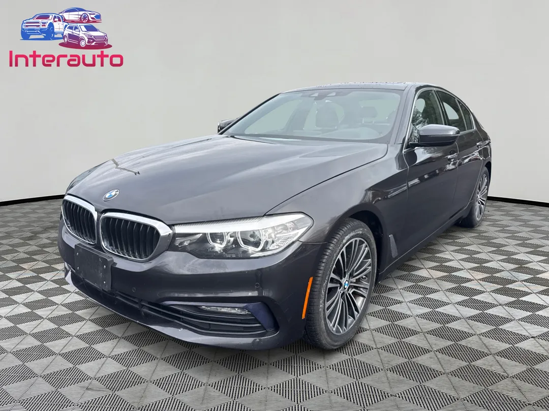2018 BMW 5 Series 530i's photo