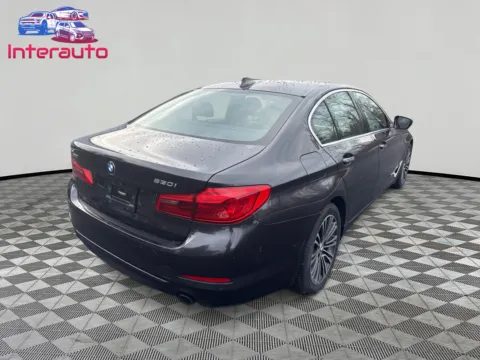 More photos of 2018 BMW 5 Series 530i xDrive Sedan 4D at Interauto, MA