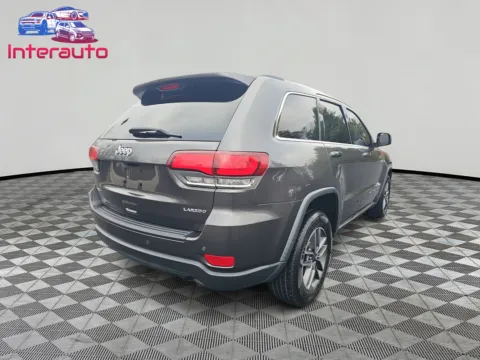 More photos of 2020 Jeep Grand Cherokee Laredo E Sport Utility 4D at Interauto, MA