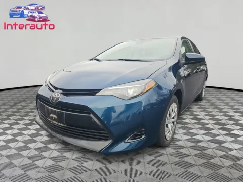 Blue 2017 Toyota Corolla SE Sedan 4D for sale in Plainville, MA