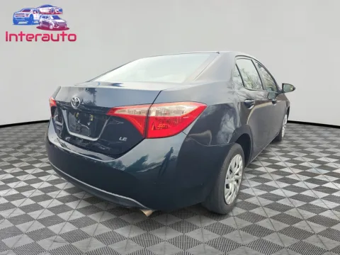 More photos of 2017 Toyota Corolla SE Sedan 4D at Interauto, MA