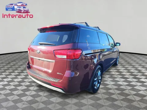 More photos of 2015 Kia Sedona SX Limited Minivan 4D at Interauto, MA