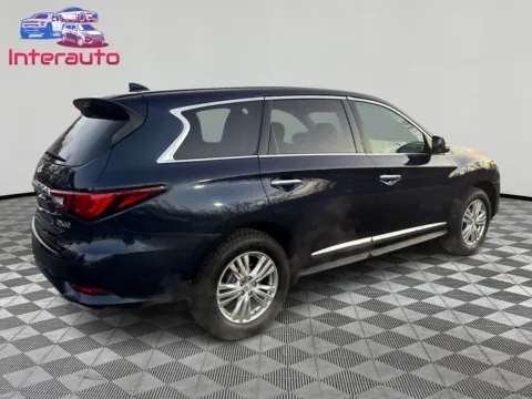 More photos of 2019 INFINITI QX60 PURE (2019.5) Sport Utility 4D at Interauto, MA