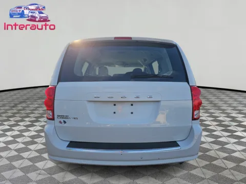 More photos of 2014 Dodge Grand Caravan Passenger AVP Minivan 4D at Interauto, MA