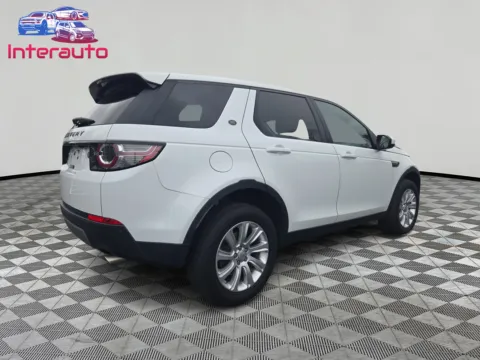 More photos of 2019 Land Rover Discovery Sport SE Sport Utility 4D at Interauto, MA
