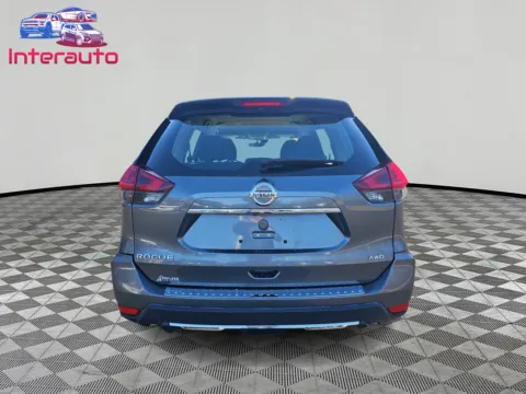 More photos of 2020 Nissan Rogue S Sport Utility 4D at Interauto, MA