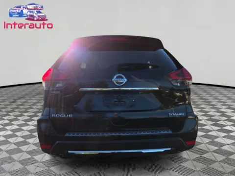 More photos of 2017 Nissan Rogue SV Sport Utility 4D at Interauto, MA