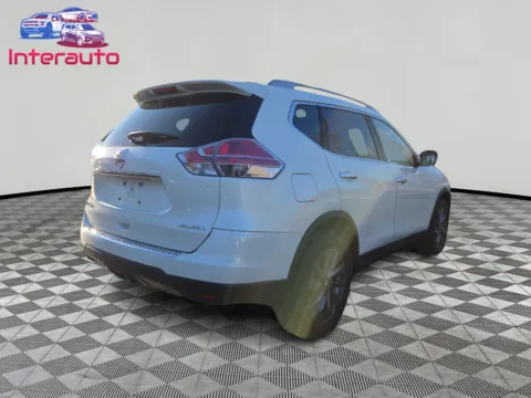 More photos of 2016 Nissan Rogue SL Sport Utility 4D at Interauto, MA