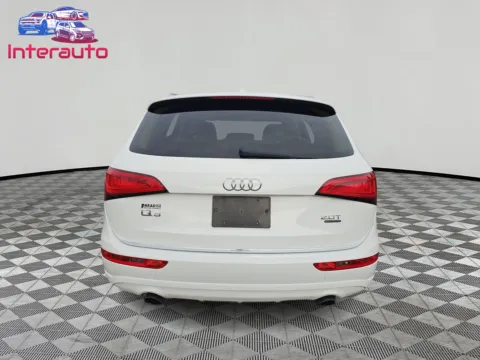 More photos of 2015 Audi Q5 2.0T Premium Plus Sport Utility 4D at Interauto, MA