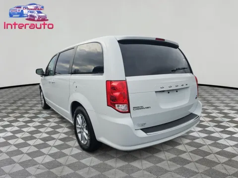 Another view of 2019 Dodge Grand Caravan Passenger SXT Minivan 4D for sale in Plainville, MA at Interauto