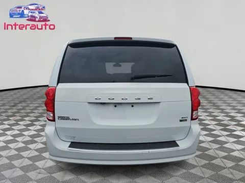 More photos of 2019 Dodge Grand Caravan Passenger SXT Minivan 4D at Interauto, MA