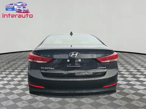 More photos of 2017 Hyundai Elantra Limited Sedan 4D at Interauto, MA