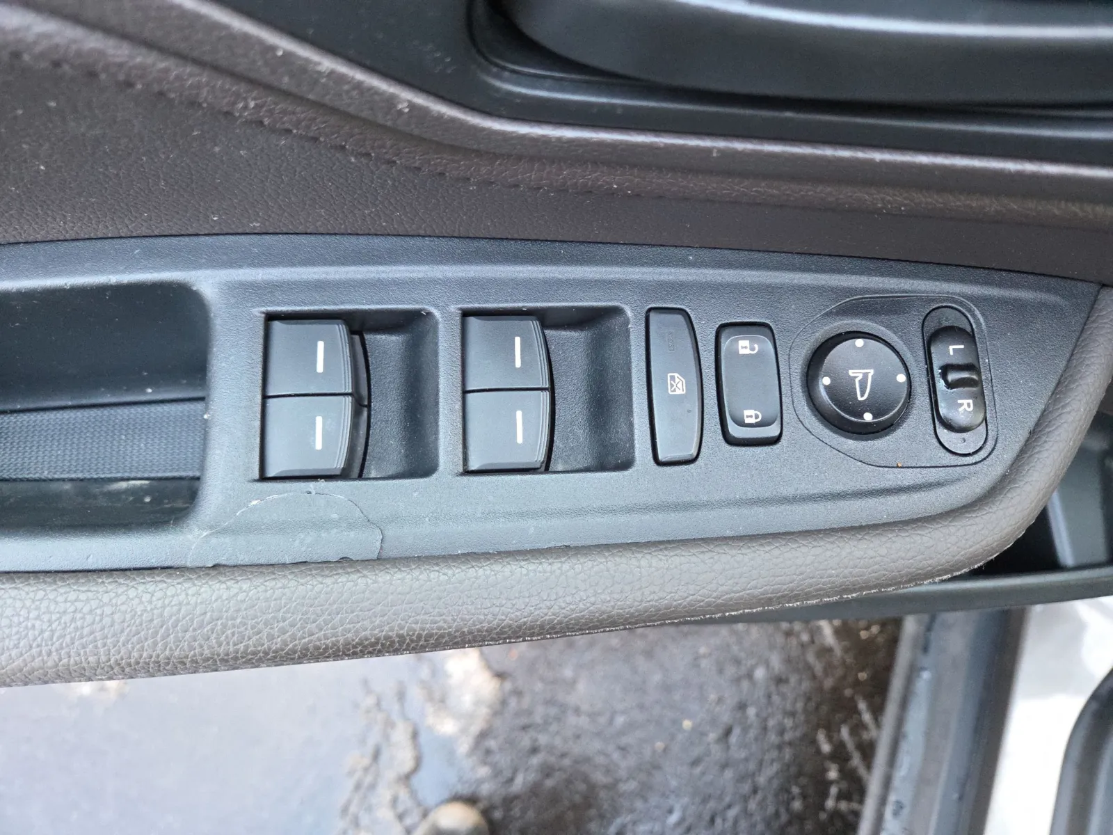 2020 Honda Odyssey EX-L - Photo 16