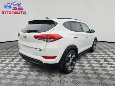 More photos of 2016 Hyundai Tucson Limited Sport Utility 4D at Interauto, MA