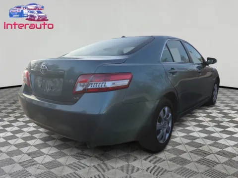 More photos of 2010 Toyota Camry LE Sedan 4D at Interauto, MA