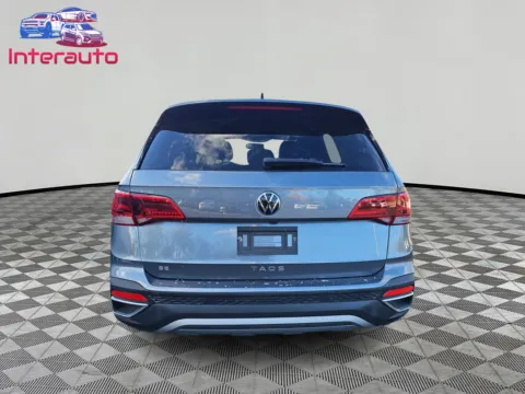 More photos of 2022 Volkswagen Taos SE Sport Utility 4D at Interauto, MA