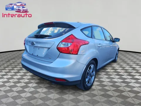 More photos of 2014 Ford Focus SE Hatchback 4D at Interauto, MA