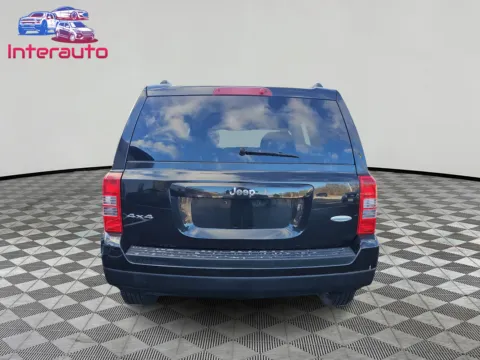 More photos of 2011 Jeep Patriot Latitude X Sport Utility 4D at Interauto, MA