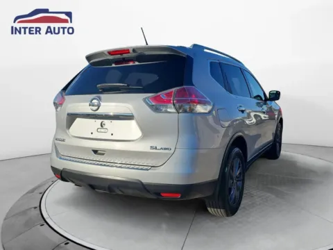 More photos of 2016 Nissan Rogue SL Sport Utility 4D at Interauto, MA