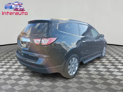 More photos of 2014 Chevrolet Traverse LT Sport Utility 4D at Interauto, MA