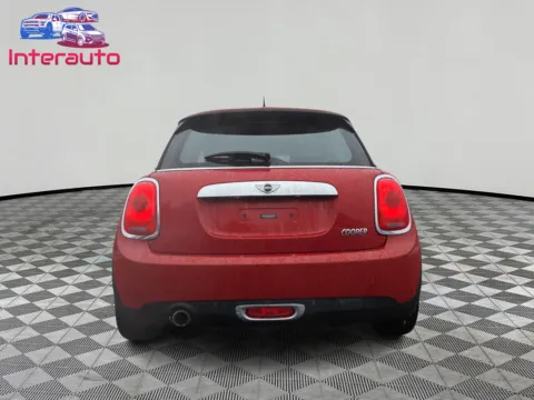More photos of 2018 MINI Hardtop 2 Door Cooper Hatchback 2D at Interauto, MA