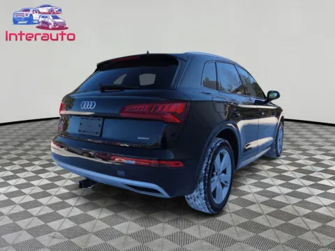 More photos of 2018 Audi Q5 Premium Sport Utility 4D at Interauto, MA