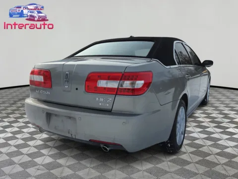 More photos of 2008 Lincoln MKZ Sedan 4D at Interauto, MA