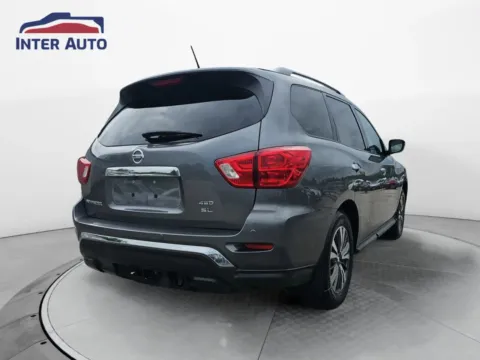 More photos of 2017 Nissan Pathfinder SL Sport Utility 4D at Interauto, MA