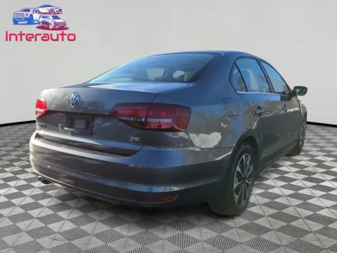 More photos of 2017 Volkswagen Jetta 1.4T S Sedan 4D at Interauto, MA