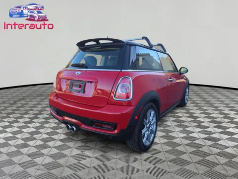More photos of 2013 MINI Hardtop Cooper S Hatchback 2D at Interauto, MA