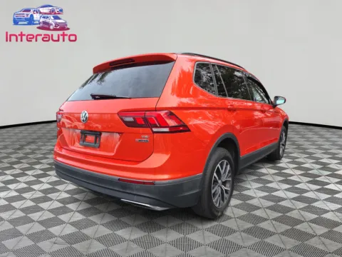 More photos of 2018 Volkswagen Tiguan 2.0T SE 4MOTION Sport Utility 4D at Interauto, MA