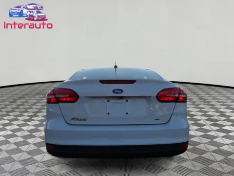 More photos of 2017 Ford Focus SE Sedan 4D at Interauto, MA