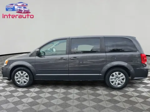 Photos of 2017 Dodge Grand Caravan Passenger SE Minivan 4D for sale in Plainville, MA at Interauto