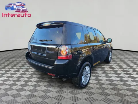 More photos of 2013 Land Rover LR2 HSE Sport Utility 4D at Interauto, MA